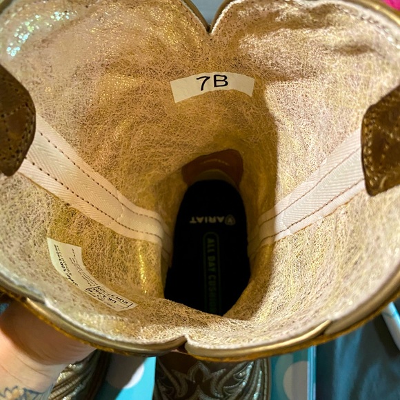 Women’s Ariat Boots Square Toe - Picture 2 of 3